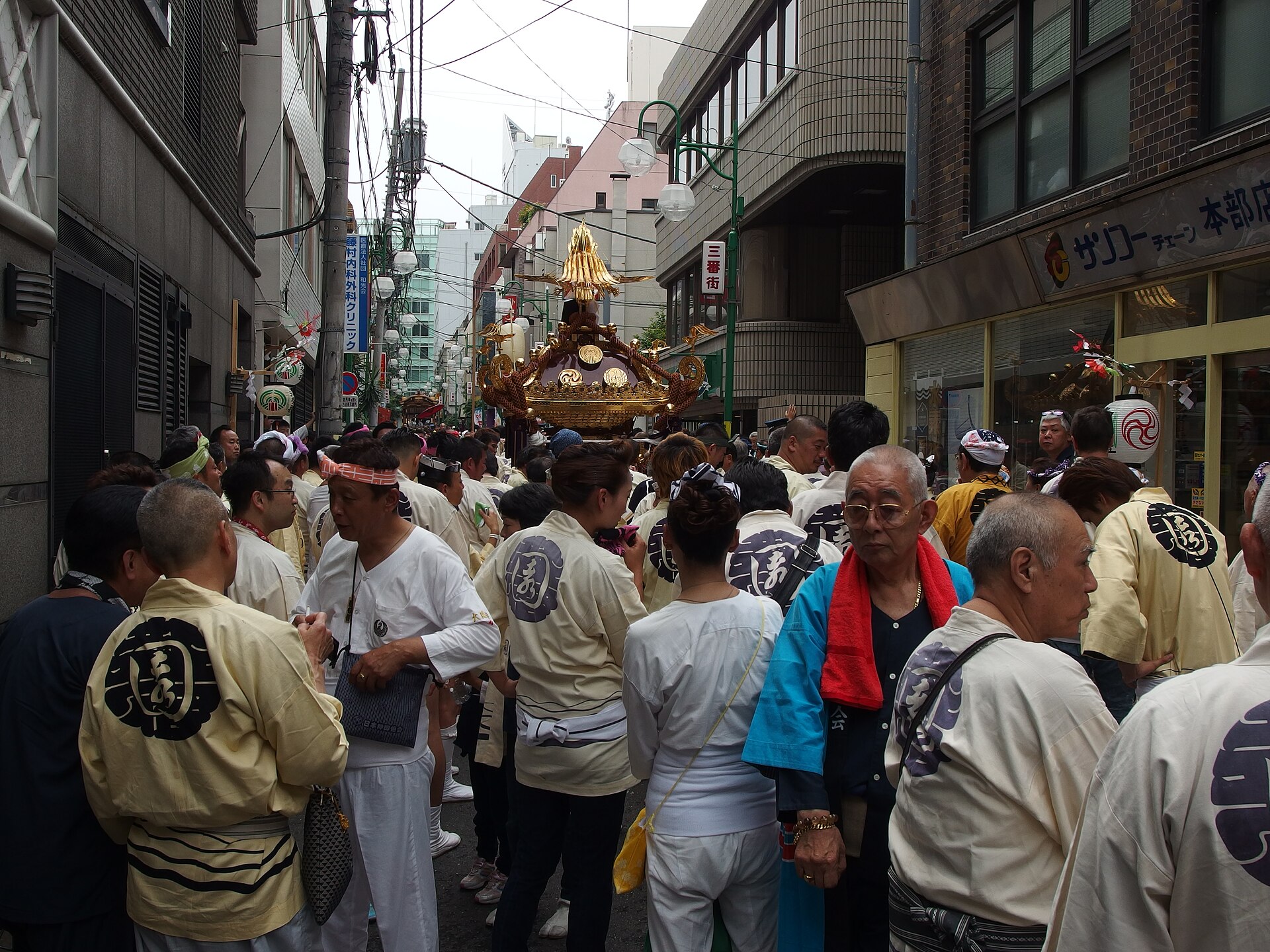 花園神社 新宿盆踊り